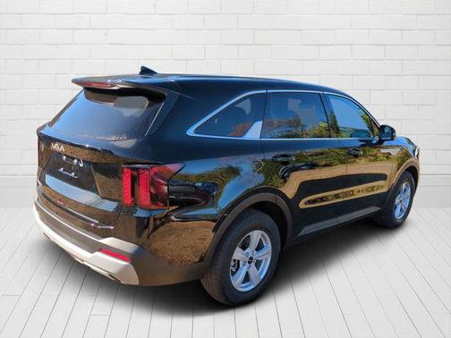 2025 Kia Sorento LX