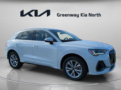 2024 Audi Q3 Premium 45 TFSI S line quattro Tiptronic