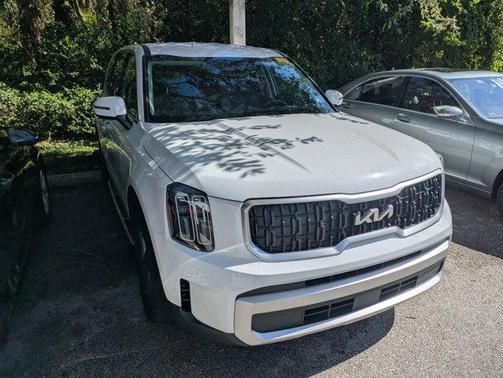 2023 Kia Telluride LX