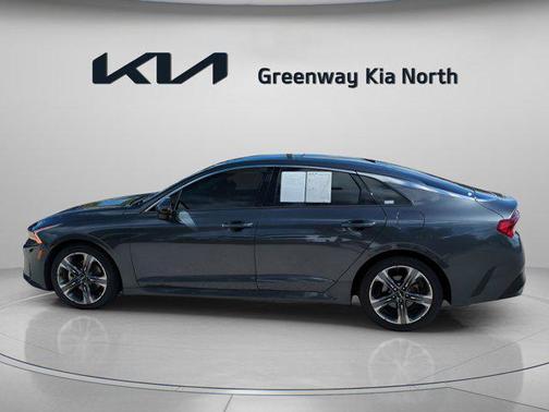 2022 Kia K5 EX