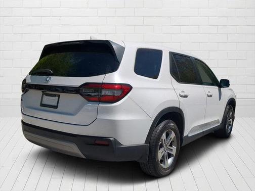 2024 Honda Pilot EX-L 7 Passenger