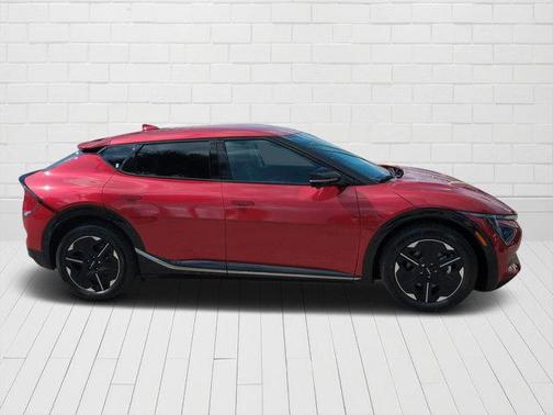 2025 Kia EV6 Wind