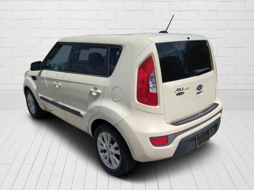 2013 Kia Soul +