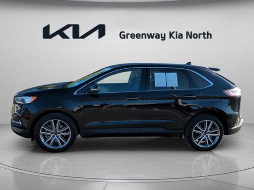 2023 Ford Edge Titanium