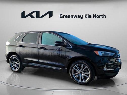 2023 Ford Edge Titanium