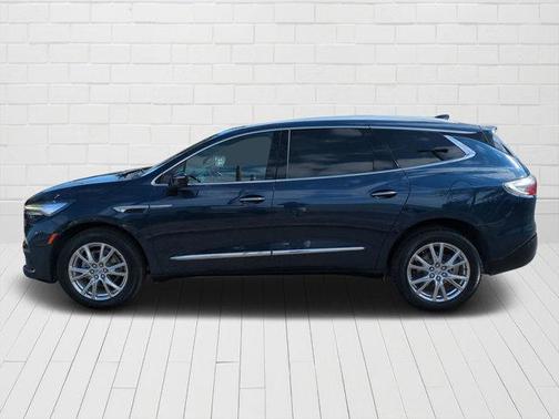 2023 Buick Enclave Essence AWD