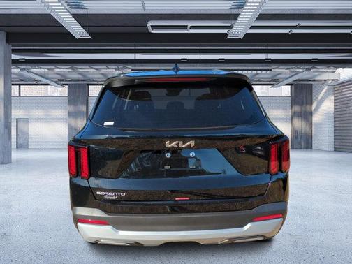 2025 Kia Sorento LX