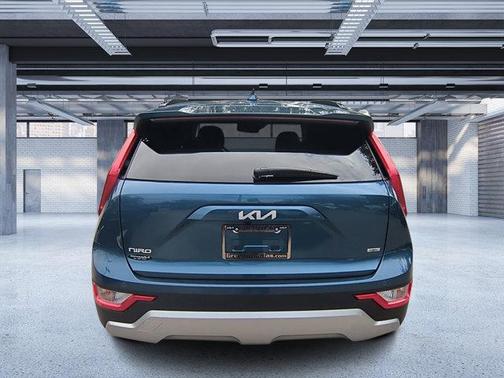 2025 Kia Niro EX