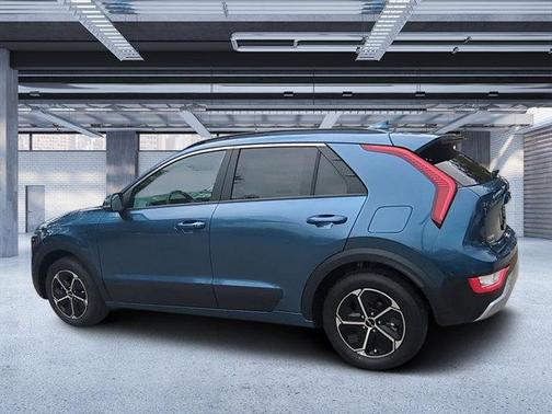 2025 Kia Niro EX