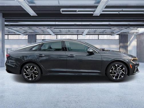 2025 Kia K5 EX