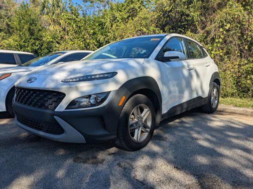 2022 Hyundai KONA SE