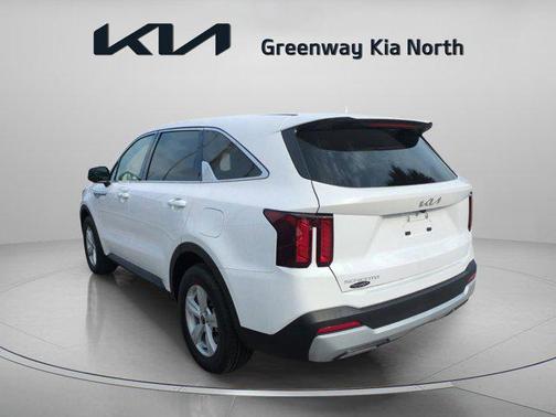 2025 Kia Sorento LX