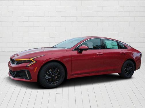 2025 Kia K5 LXS