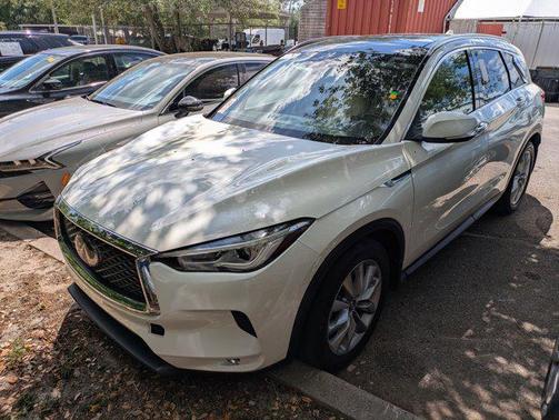 2021 INFINITI QX50 LUXE