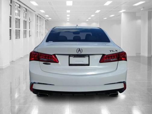 Photo 4 of 39 of 2018 Acura TLX V6 w/Technology Package
