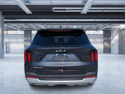 2025 Kia Sorento LX