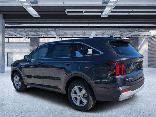 2025 Kia Sorento LX