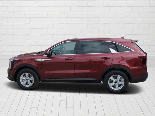 2025 Kia Sorento LX
