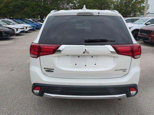 2018 Mitsubishi Outlander SEL