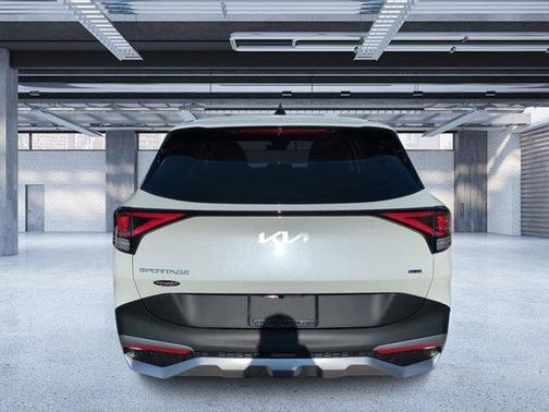 2025 Kia Sportage Hybrid LX