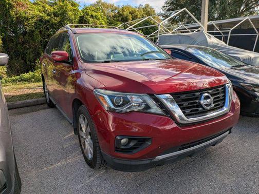 2018 Nissan Pathfinder SL