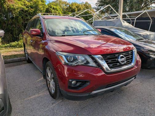 2018 Nissan Pathfinder SL