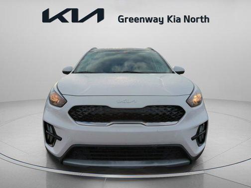2022 Kia Niro LX