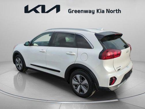 2022 Kia Niro LX