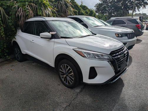 2024 Nissan Kicks SV
