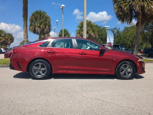 2024 Kia K5 LXS