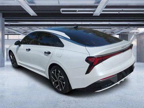 2025 Kia K5 EX
