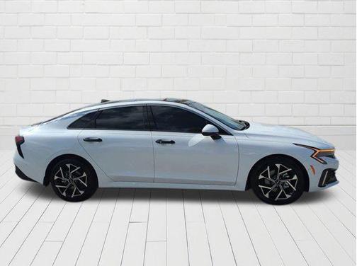 2025 Kia K5 EX