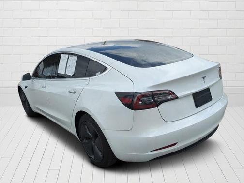 2020 Tesla Model 3 Standard Range