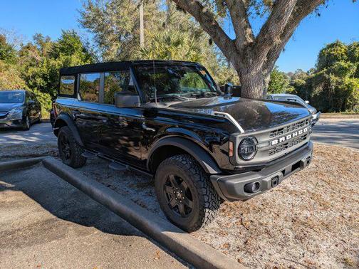 2024 Ford Bronco Black Diamond