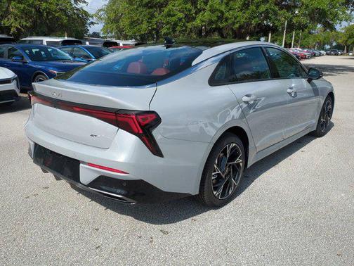 2025 Kia K5 GT-Line