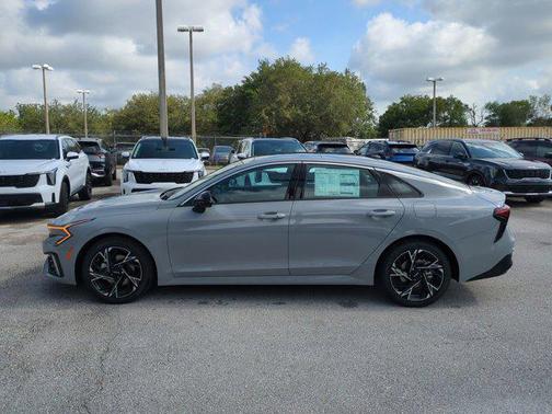 2025 Kia K5 GT-Line