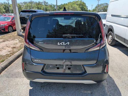2024 Kia Soul LX