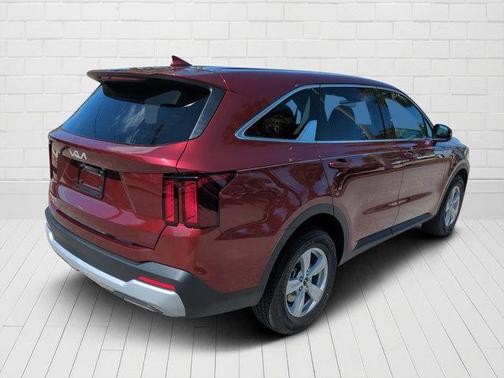 2025 Kia Sorento LX
