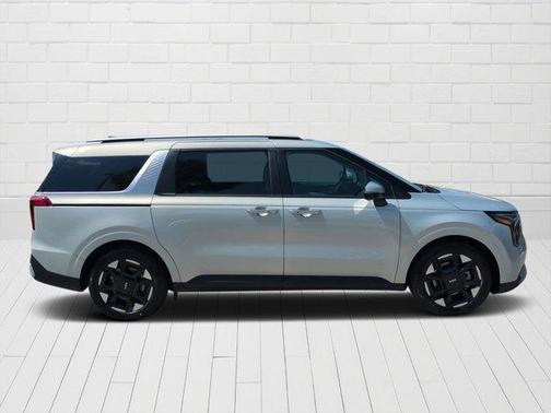 2025 Kia Carnival EX