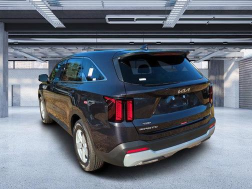 2025 Kia Sorento LX