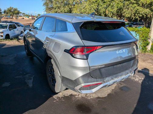 2024 Kia Sportage LX