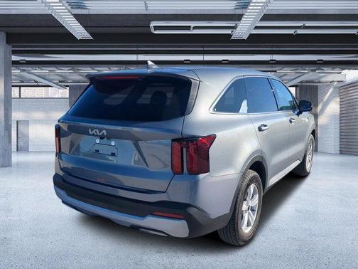 2025 Kia Sorento LX