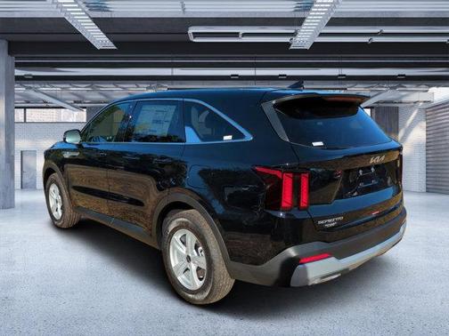 2025 Kia Sorento LX