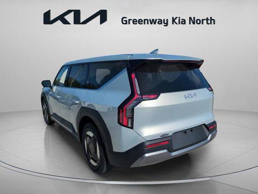 2026 Kia EV9 Light Short Range