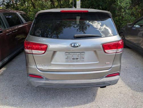 2016 Kia Sorento L