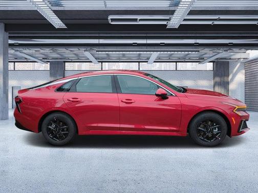 2025 Kia K5 LXS