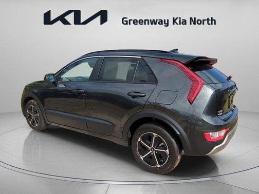2025 Kia Niro LX