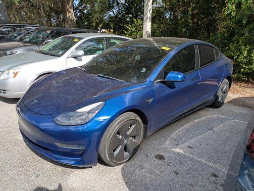 2022 Tesla Model 3 Standard Range