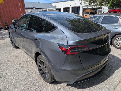 2023 Tesla Model Y Long Range Dual Motor All-Wheel Drive