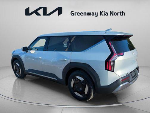 2026 Kia EV9 Light Short Range